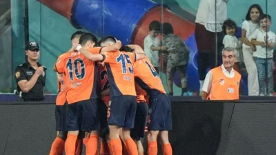 Başakşehir Konferans Ligi’nde İki Gollü Galibiyetle Lig Aşamasına Yükseldi