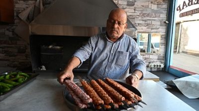 65 Yıllık Mesleki Ustalık: Ahilik Ödülüne Layık Görülen Kebap Ustası Mehmet Gül’ün Başarı Hikayesi