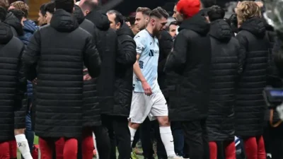 Adana Demirspor Neden Sahadan Çekildi? Hükmen Mağlup mu Oldu? Galatasaray Maçında Beklenmeyen Karar-2025