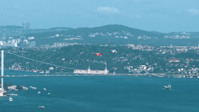 ‘HÜRJET’ ve ‘HÜRKUŞ’ İstanbul semalarında