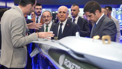 Mehmet Şimşek: Türkiye’nin savunma sanayiinde geleceği çok parlak