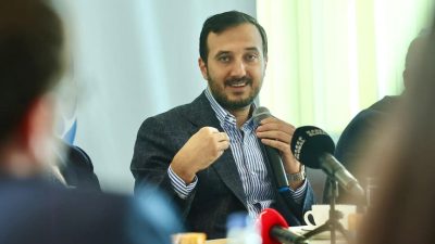 AK Partili Özdemir: “Son anketlerde 4 puan öndeyiz”