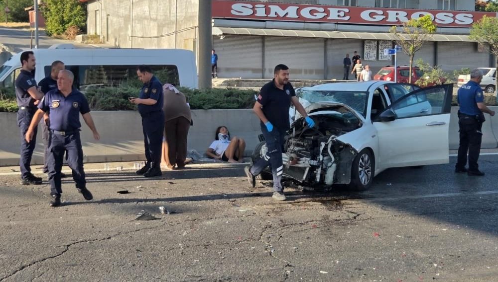 Ankara'da bir araba, tıpkı