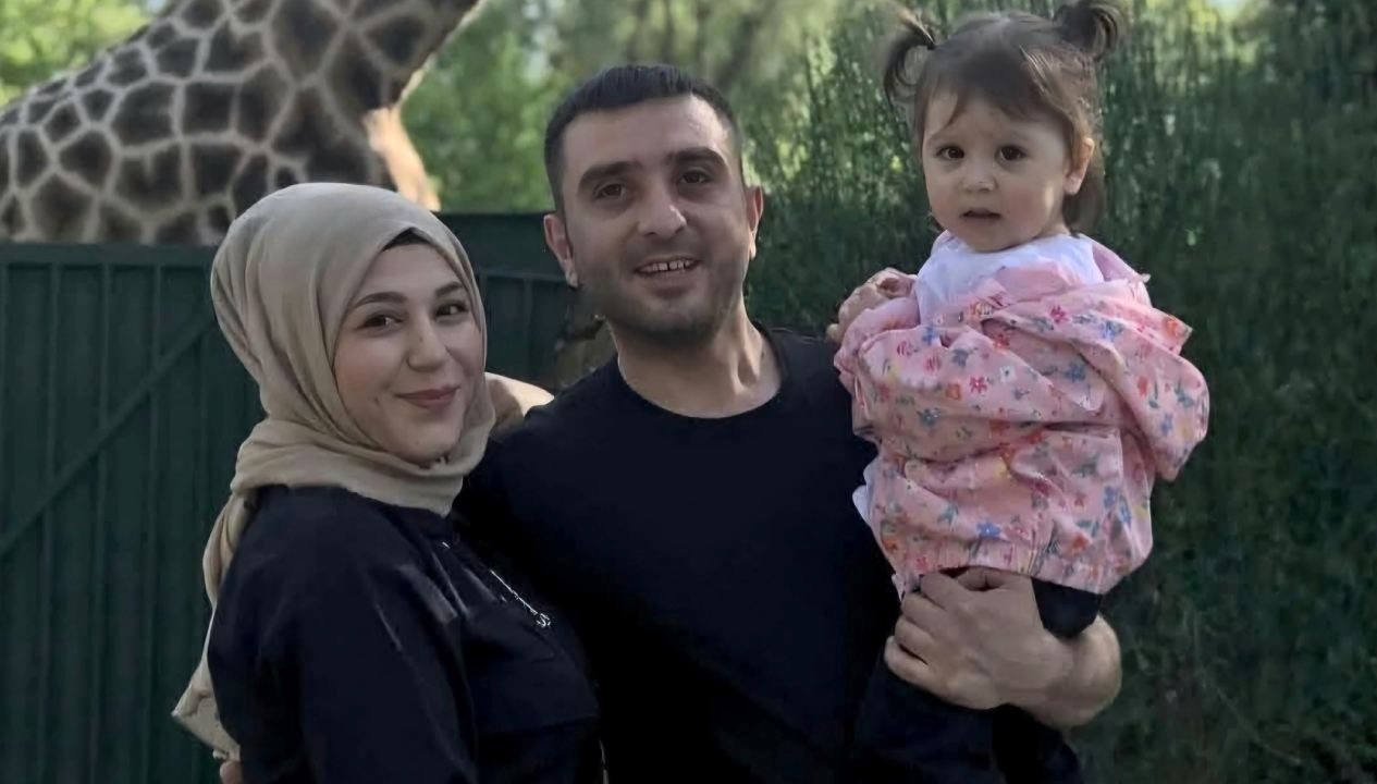 Anne, babası ve kardeşi kazada ölen 3 yaşındaki Elifnur da kurtarılamadı