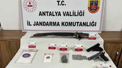 Antalya’da uyuşturucu operasyonu