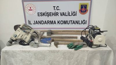 Babasına ilişkin bahçede kaçak hafriyat yapan kuşkulu yakalandı