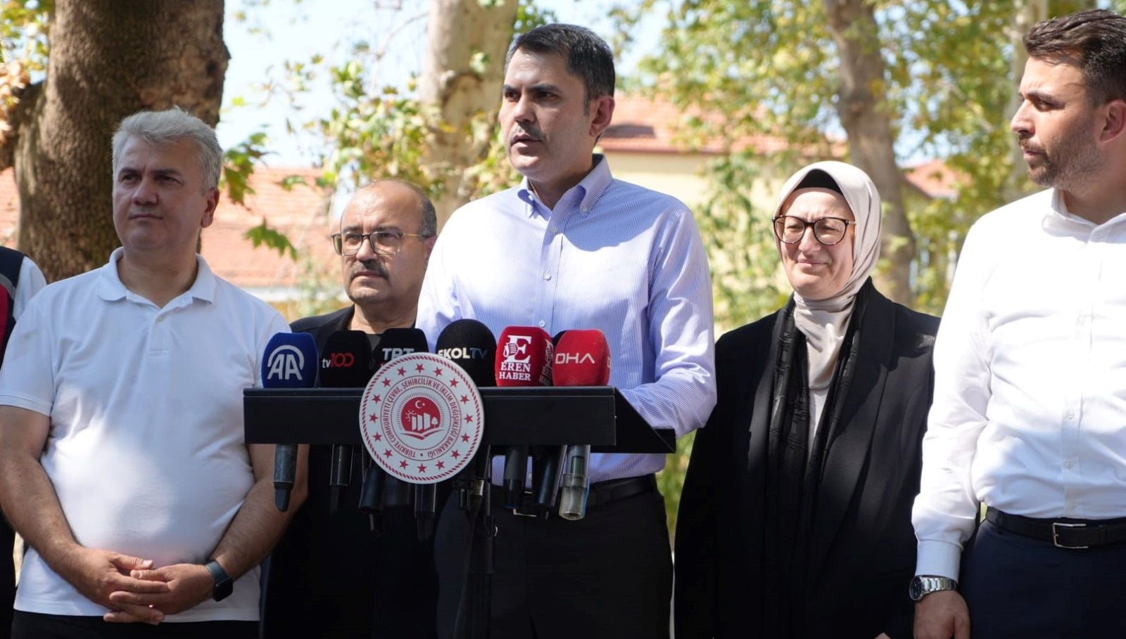 Bakan Kurum Sındırgı’da konuştu: 152 binada 265 bağımsız kısım ağır hasarlı ya da yıkık