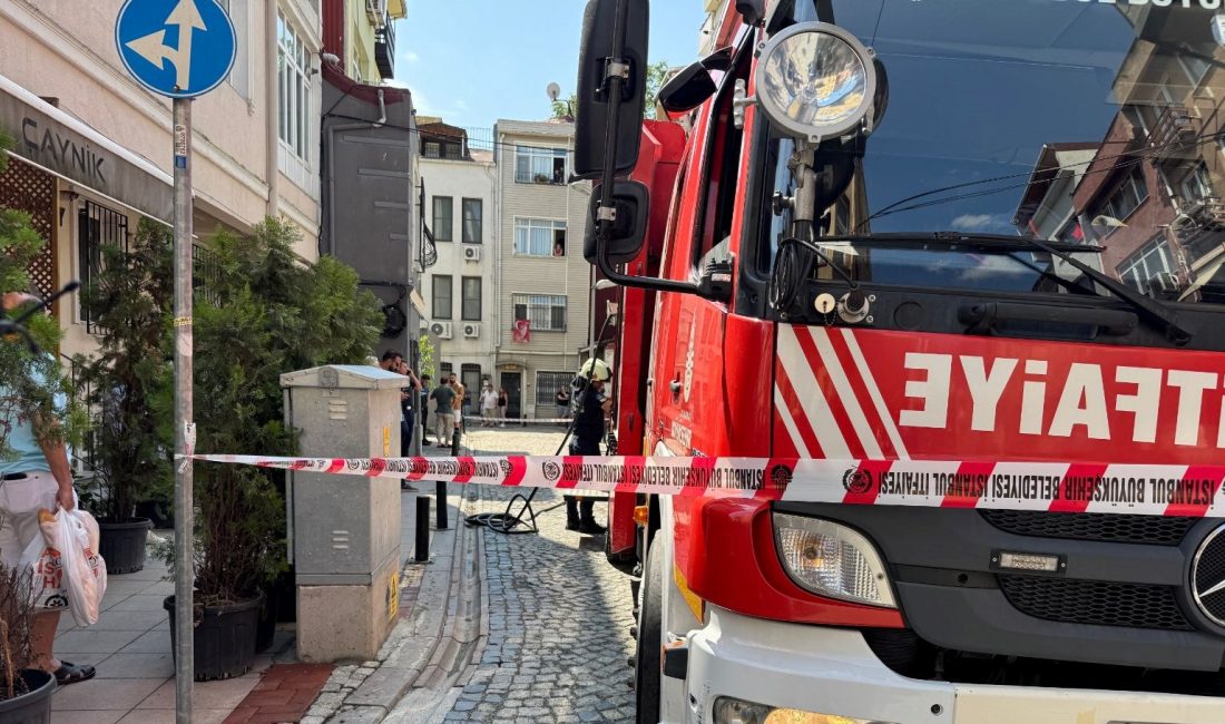 İstanbul Beşiktaş'ta 3 katlı