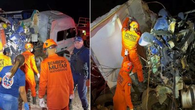 Brezilya'da yolcu otobüsü ile pamuk