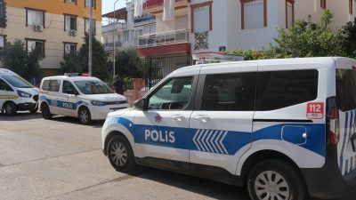 Cezaevinden çıkıp eski sevgilisi ile erkek arkadaşını bıçakladı