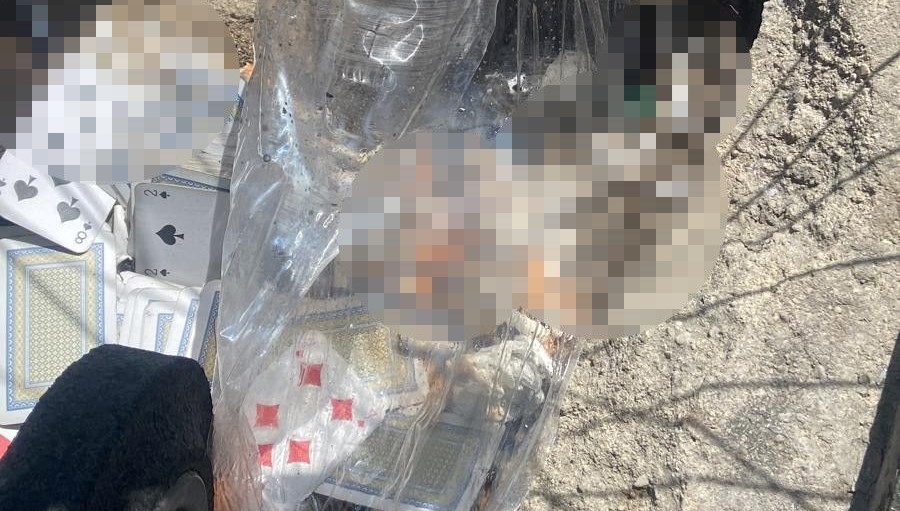 İstanbul Küçükçekmece'de maytap, alüminyum folyo