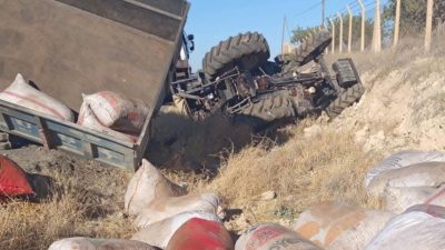 Devrilen traktörde 1 meyyit, 4 yaralı