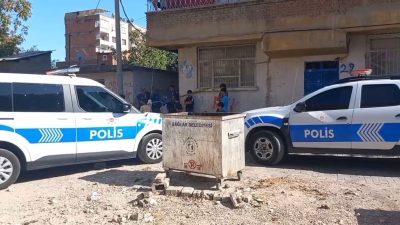 Diyarbakır’da baba ve 8 yaşındaki kızına silahlı atak