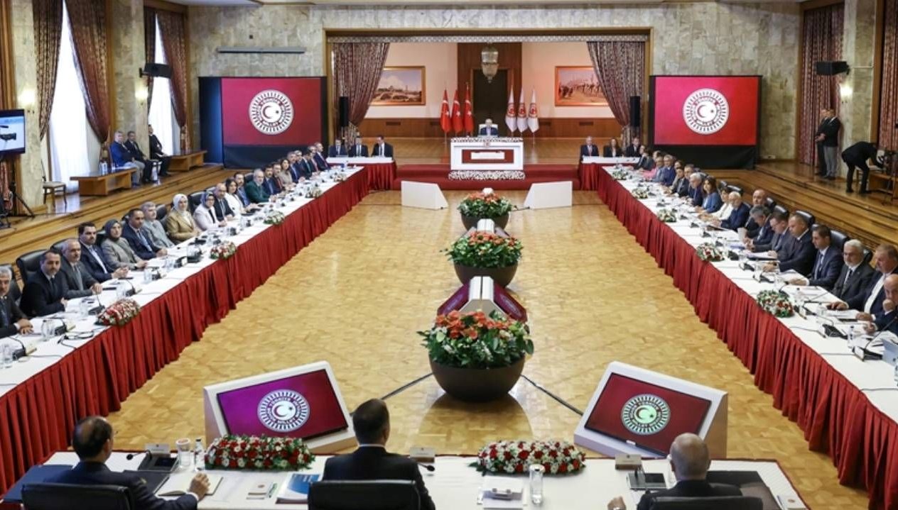 DMM’den Kardeşlik ve Demokrasi Komisyonu’yla ilgili tezlere yalanlama