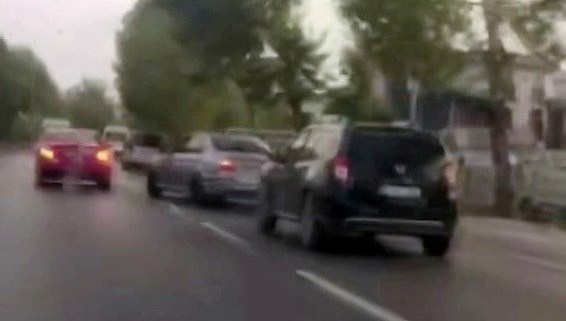 Sakarya'da düğün konvoyunda makas atan
