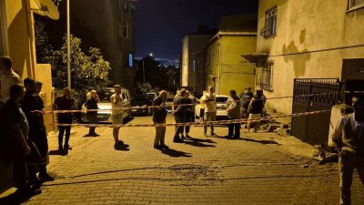 Duvarlar çatırdadı 2 bina boşaltıldı