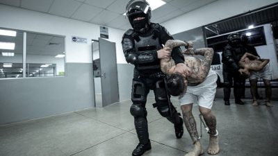 El Salvador’da çetelere yönelik tartışmalı