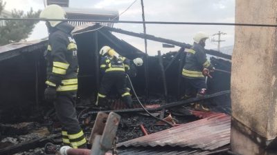 Erzincan’da iki katlı konutta yangın