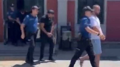 Esenyurt’ta polise saldıran şüphelilere gözaltı