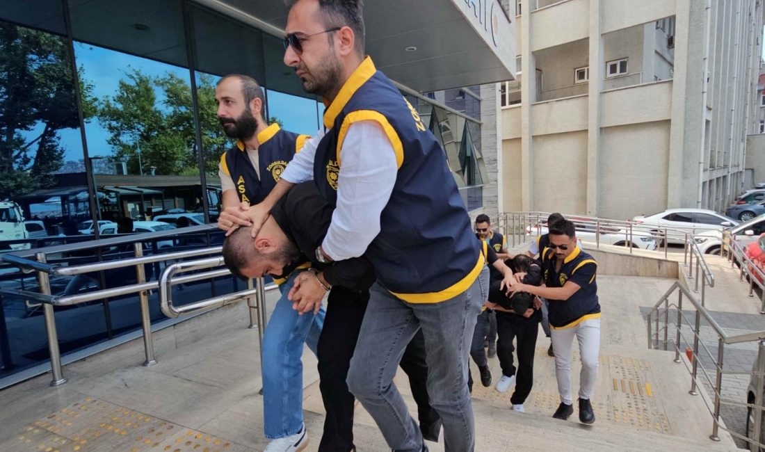 Zonguldak'ta kendilerini polis olarak