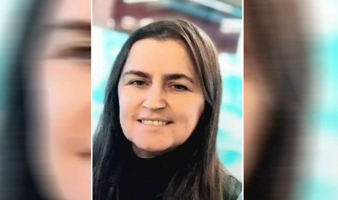 Giresun'da bahçede fındık topladığı