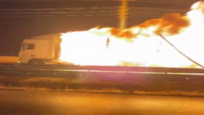 Freni patlayan TIR yanarak 8 kilometre gitti