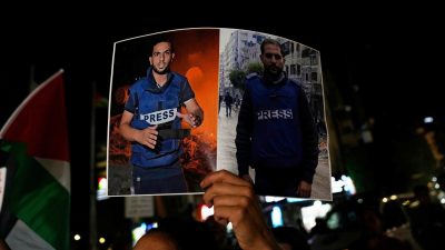 Gazze'de gazeteciler direkt maksat haline