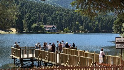Gölcük Tabiat Parkı’nda hafta sonu yoğunluğu