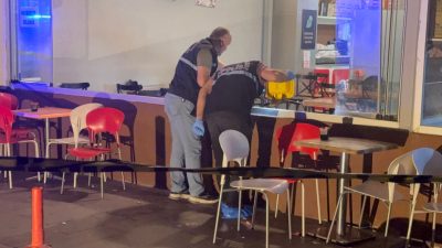 Hastane kantininde silahlı taarruz: 2 kişiyi silahla vurdu