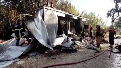 Hatay’da konteyner yangını: Kullanılamaz hale geldi