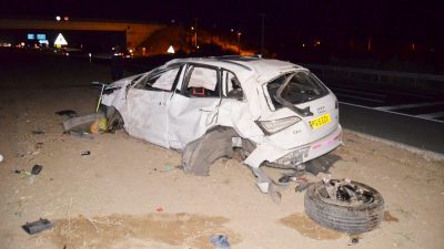 İngiltere’den gelen gurbetçi aile kaza yaptı: 2 meyyit, 3 yaralı