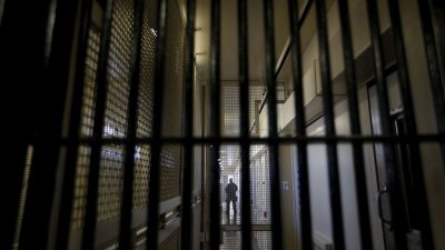 İran'da 22 yıl boyunca evlendiği