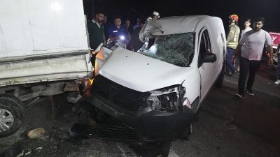 İstanbul’da feci kaza: 3 yaralı