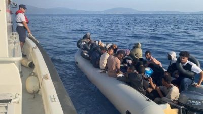 İzmir’de göçmen faciası: Dört cansız vücuda ulaşıldı, gruplar arama yapıyor