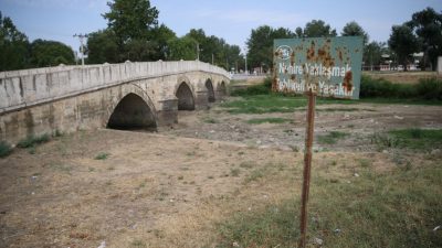 Kentte kuraklık alarmı: Irmakta artık su akmıyor!