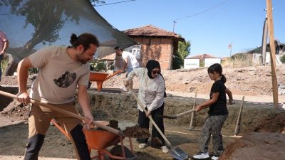 Konuralp Antik Tiyatrosu’ndaki hafriyat çalışmalarında sona yaklaşılıyor
