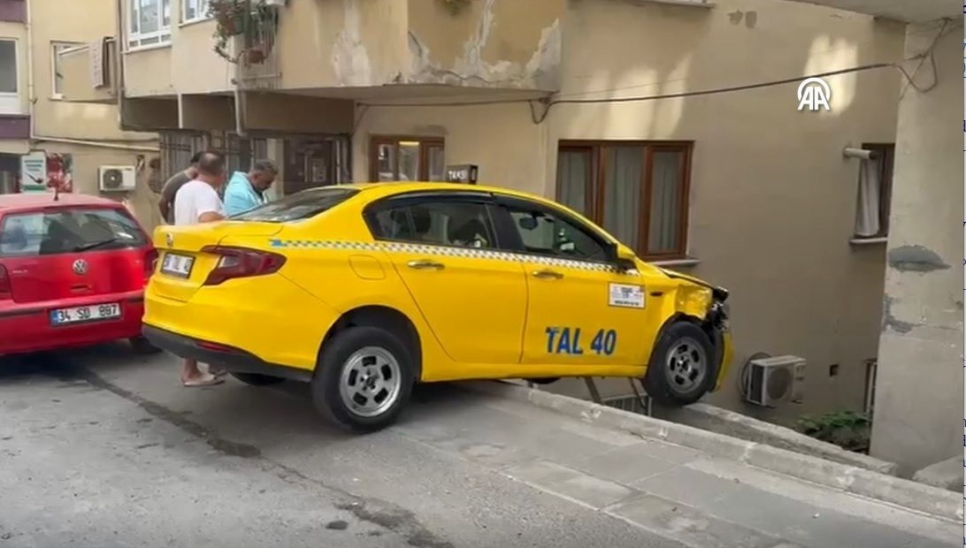 İstanbul Küçükçekmece'de freni tutmayan