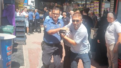 Kurusıkı silahlı kuyumcu soygununa esnaftan meydan dayağı