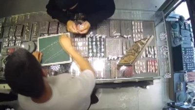 Kuyumcuda 160 bin liralık hırsızlık: İki kuşkulu yakalandı