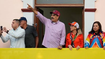 Venezuela Devlet Başkanı Maduro, ülkedeki