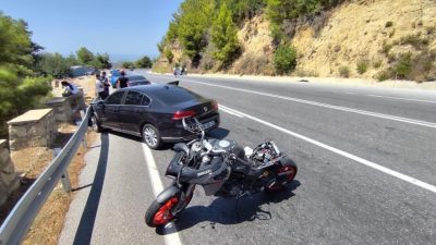 Manavgat’ta dört araç birbirine girdi