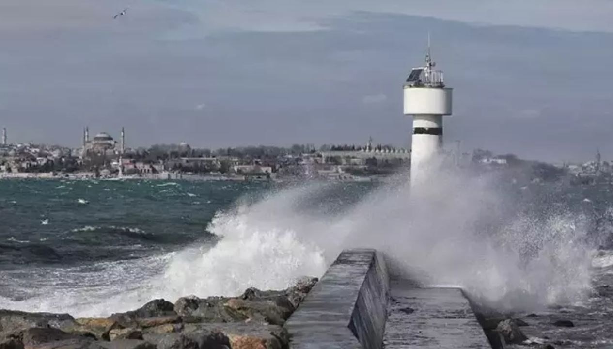 Marmara ve Kuzey Ege’de şiddetli rüzgar alarmı