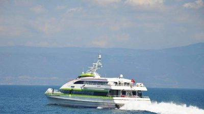 Marmara’da fırtına deniz seferlerini aksatıyor