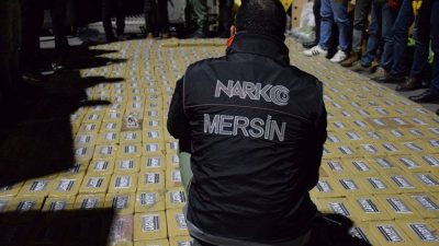 Mersin Limanı’nda 587 kilogram esrar yakalandı