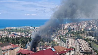 Mobilya atölyesinde yangın: Gruplar olay yerinde
