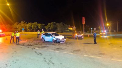 Muş’ta iki araba çarpıştı: 4 yaralı