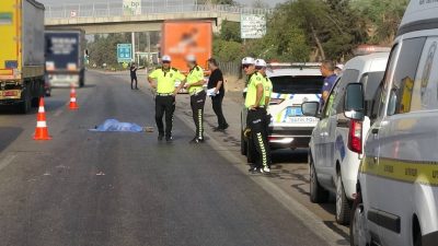 Otoyolda feci kaza: Adana’da TIR’ın çarptığı yaya öldü