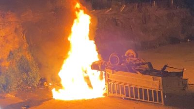 Park halindeyken dereye yuvarlanıp yandı