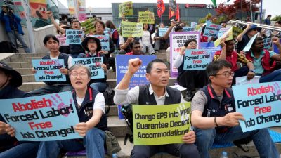 Sarı Zarf Yasası meclisten geçti: Güney Koreli çalışanların bayramı