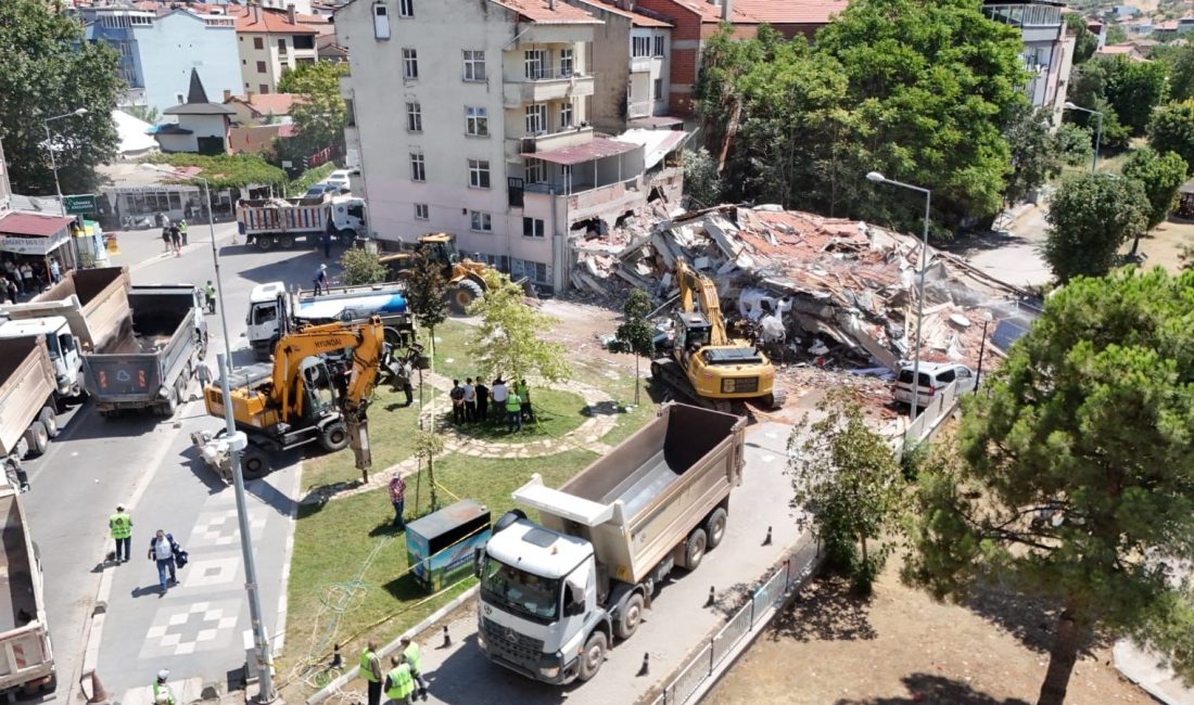 Bakan Murat Kurum, Sındırgı